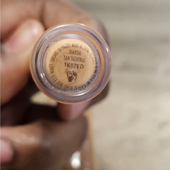 Foundation and concealer lot - Picture 10 of 10